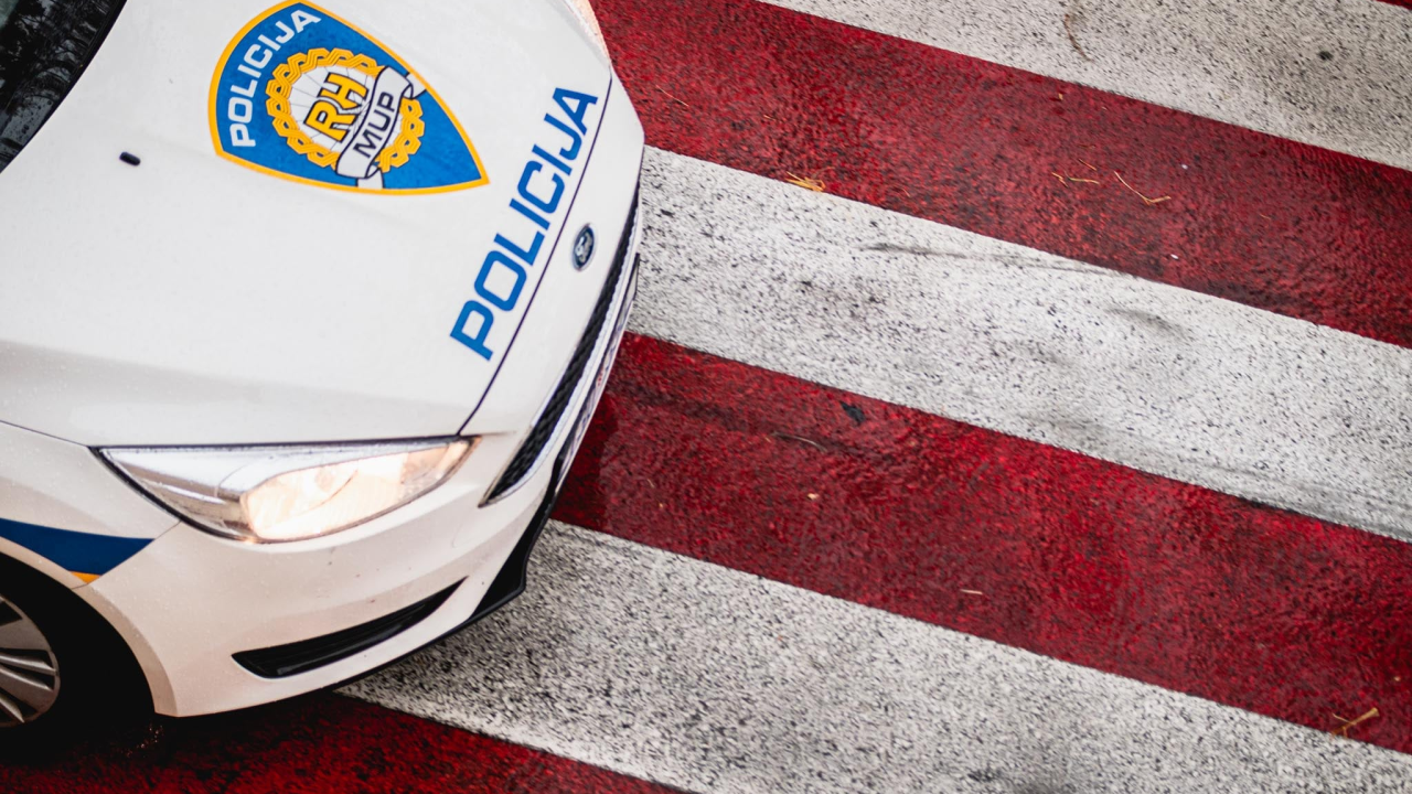 Splitska policija traga za napadačima na srpske državljane