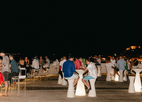 Fotografija 3 - Otvorena je sezona evenata na Roof Baru: U posebnoj atmosferi možete uživati svaki vikend!