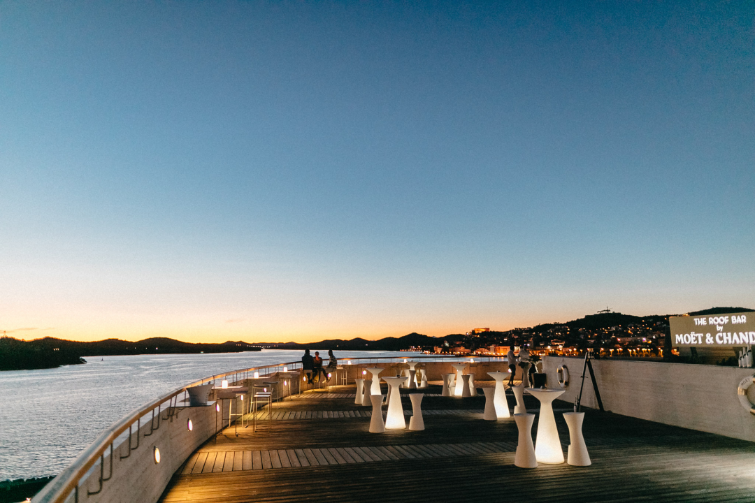 Otvorena je sezona evenata na Roof Baru: U posebnoj atmosferi možete uživati svaki vikend!