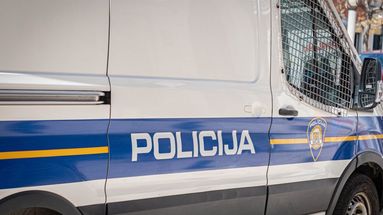 Prometna nesreća na A1 između čvorova Šibenik i Vrpolje: Jedna osoba ozlijeđena