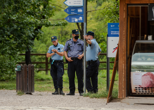 Fotografija 11 - Prosvjedno kupanje na Skradinskom Buku