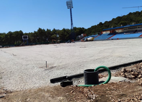 Travnjak na Šubićevcu još nije spreman: Šibenik i Hajduk zamijenili domaćinstva