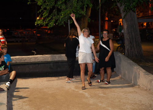 Fotografija 4 - Valjanje i bacanje na Zlarinu: Astra Pfizerice slavile na ženskom turniru u balotama