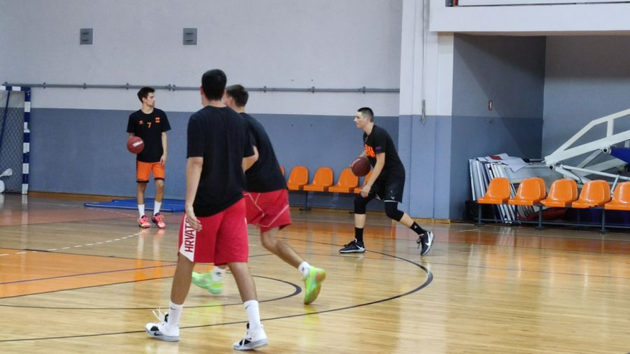 Šarić odlazi, Paić na pragu povratka, Bašićeva jubilarna deseta sezona u šibenskom dresu