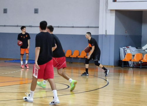 Fotografija 2 - Šarić odlazi, Paić na pragu povratka, Bašićeva jubilarna deseta sezona u šibenskom dresu