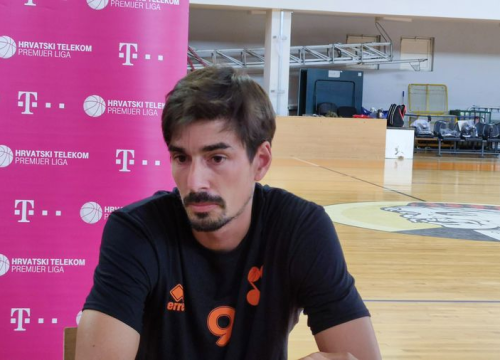 Fotografija 3 - Šarić odlazi, Paić na pragu povratka, Bašićeva jubilarna deseta sezona u šibenskom dresu