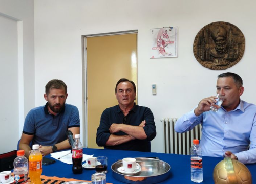 Fotografija 10 - Hibridni travnjak na Šubićevcu spreman, Kustić: 'Definitivno velika stvar za Šibenik'