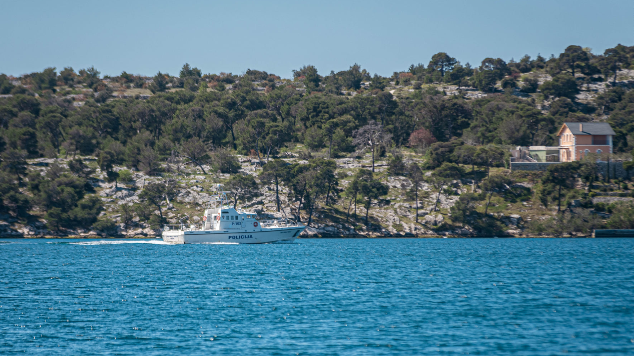 U šibenskom arhipelagu prekršitelji na moru danas iskeširali 21.700 kuna kazni