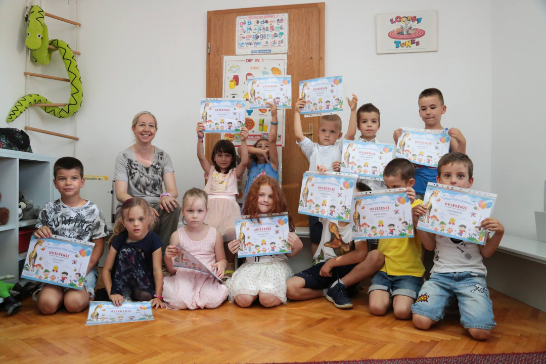 Lingua već tri desetljeća stvara poliglote: Evo zašto im vjeruju Šibenčani od 3 do 70 godina starosti