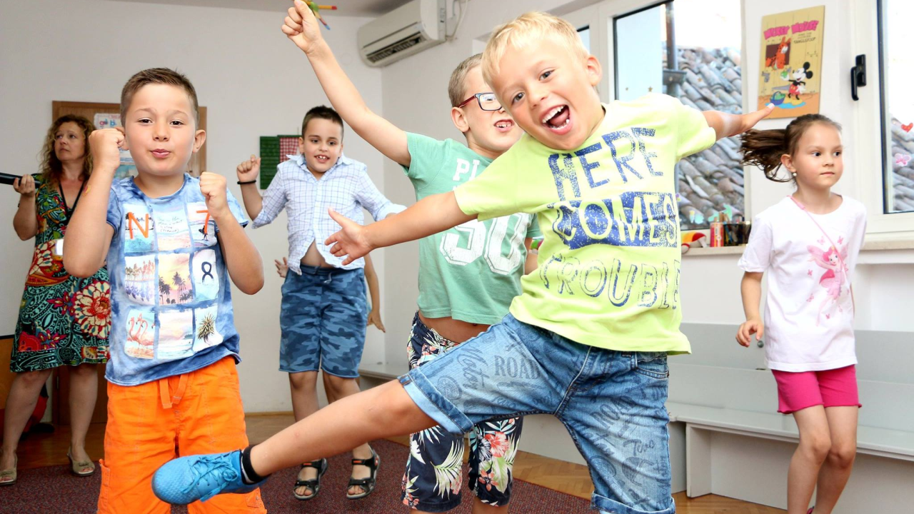 Lingua već tri desetljeća stvara poliglote: Evo zašto im vjeruju Šibenčani od 3 do 70 godina starosti