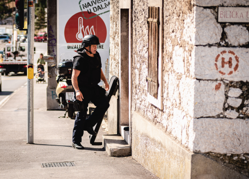 Fotografija 6 - Razbojništvo u ljekarni kod Kronjinog magazina: Nema ozlijeđenih, razbojnik uhićen u blizini