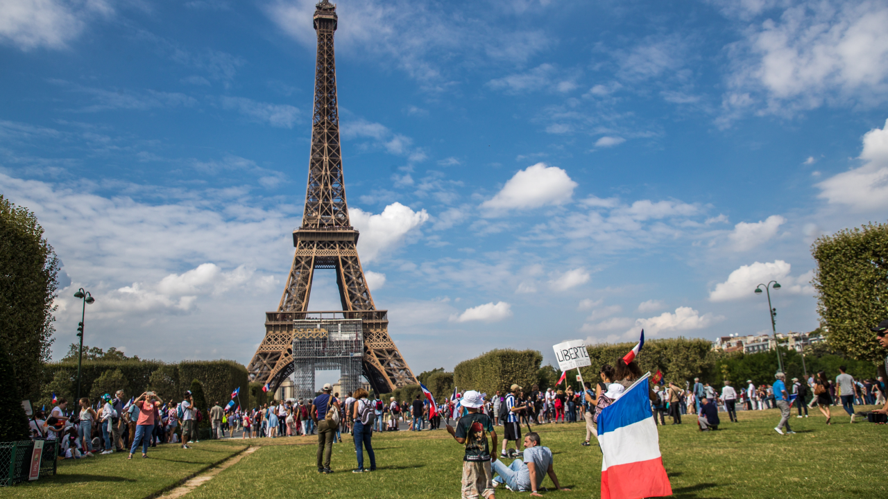 U Francuskoj se stišavaju prosvjedi protiv covid potvrda