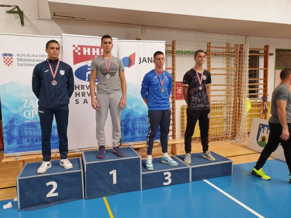 Uspjeh šibenskih hrvača na PH: Peto mjesto ekipno, četiri pojedinačne medalje