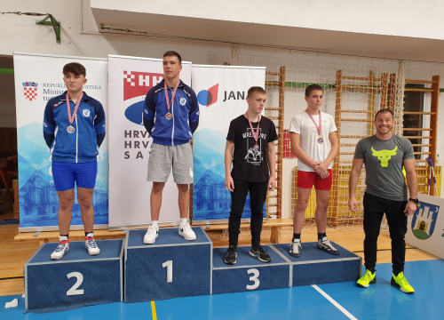 Fotografija 3 - Uspjeh šibenskih hrvača na PH: Peto mjesto ekipno, četiri pojedinačne medalje