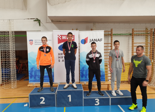 Fotografija 5 - Uspjeh šibenskih hrvača na PH: Peto mjesto ekipno, četiri pojedinačne medalje