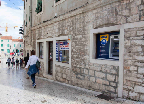 Velika promjena: Čak pola bankomata u Hrvatskoj moglo bi biti ukinuto, evo što se mijenja
