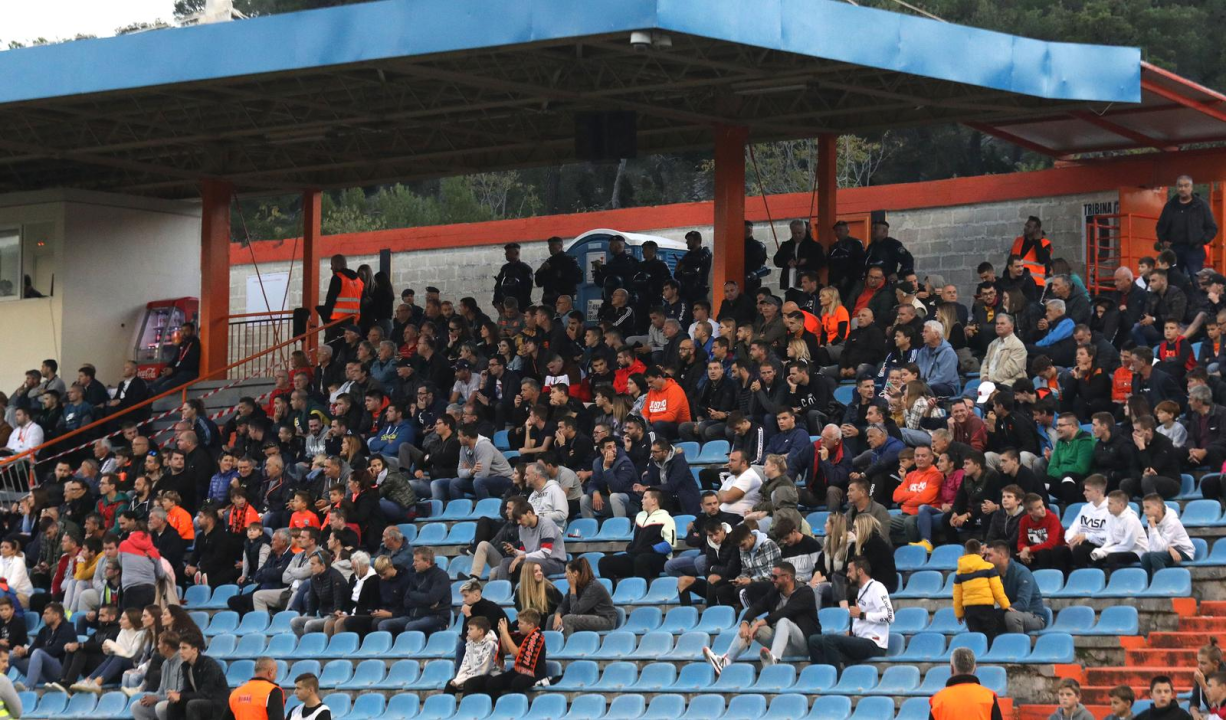 Pobjeda koja se čekala 14 godina: Mina i Ćurić 'minirali' Hajduk i donijeli veliko slavlje na Šubićevac