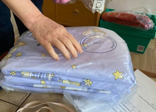 Fotografija 7 - Šibenska ginekologija sada izgleda puno veselije: Stigla nova posteljina kupljena u humanitarnoj akciji dvije Tee