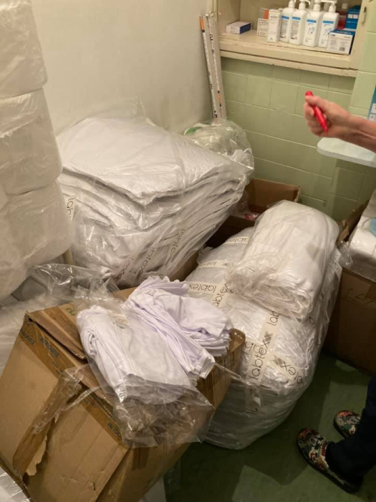 Šibenska ginekologija sada izgleda puno veselije: Stigla nova posteljina kupljena u humanitarnoj akciji dvije Tee