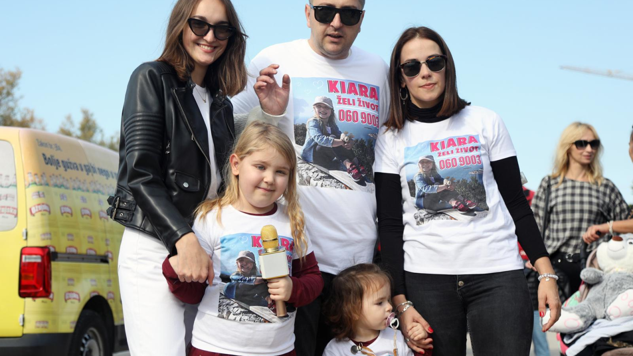 Više od 150 bajkera u brodaričkoj Fjaki predalo novac za liječenje male Šibenčanke Kiare