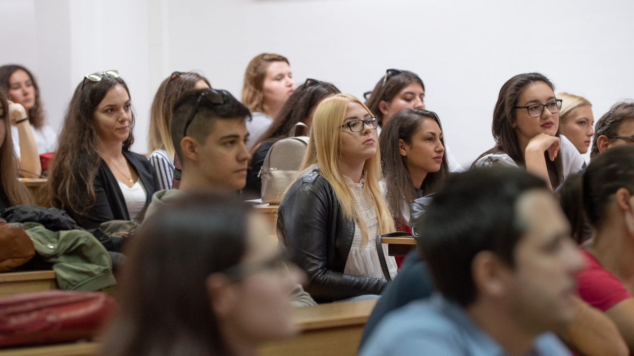 Skradin dijeli stipendije od 500 kuna, evo koji se studenti mogu prijaviti