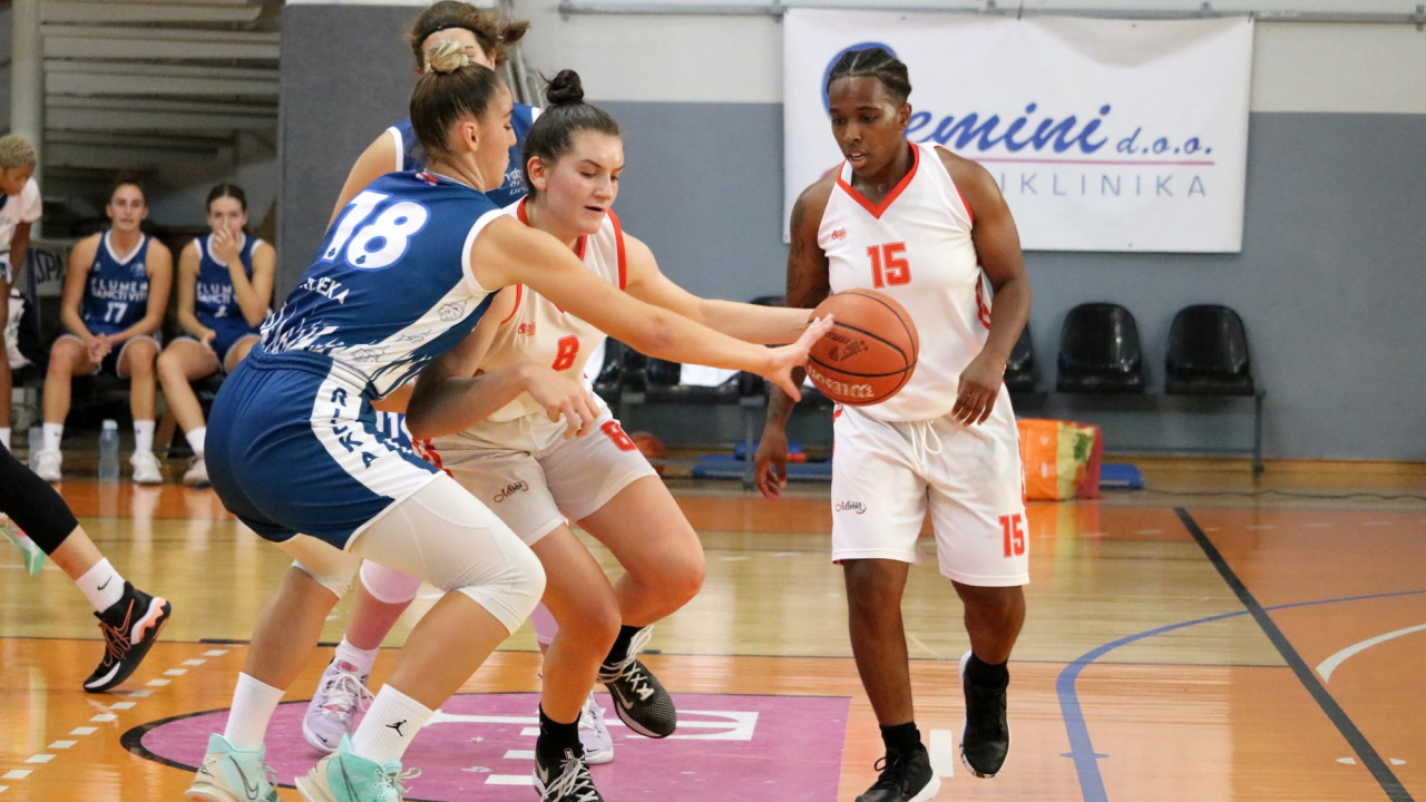 Prva pobjeda šibenskih košarkašica: Amerikanka Tilford donijela pobjedu s linije slobodnih bacanja