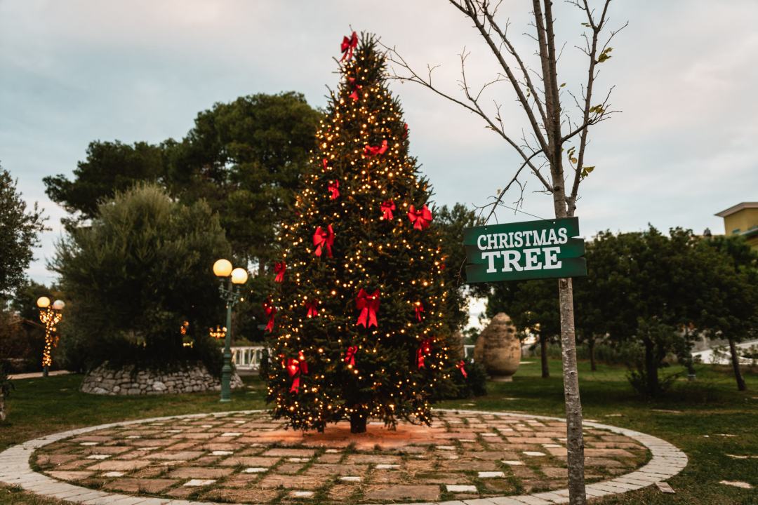 Djed Božićnjak čarobno selo preselio u Amadria Park! Dođite na radionice, koncerte, klizanje i božićne delicije!