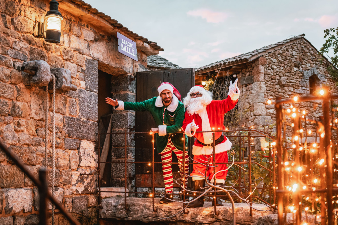 Djed Božićnjak čarobno selo preselio u Amadria Park! Dođite na radionice, koncerte, klizanje i božićne delicije!