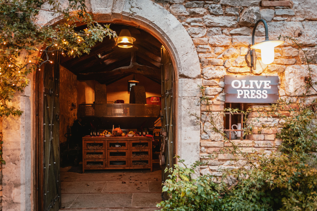 Djed Božićnjak čarobno selo preselio u Amadria Park! Dođite na radionice, koncerte, klizanje i božićne delicije!