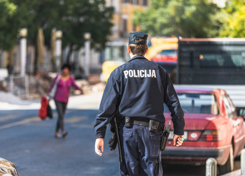 Prevaranti se predstavljaju kao šibenska policija, lažu da je banka opljačkana i traže vaš novac!