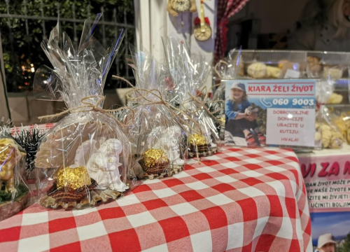 Uzmite paket kolača u kućici na Poljani i donirajte za liječenje male Kiare