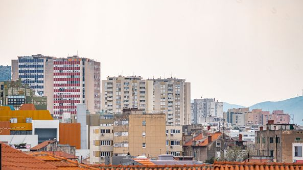 Još jedan sigurniji dom: Muškarac šibenskoj policiji predao bombe, eksploziv i metke