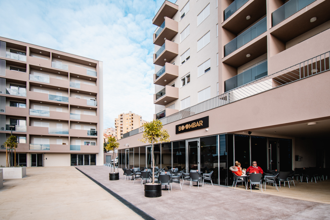 Uživajte u ispijanju kave u novom Boombaru na Vidicima!