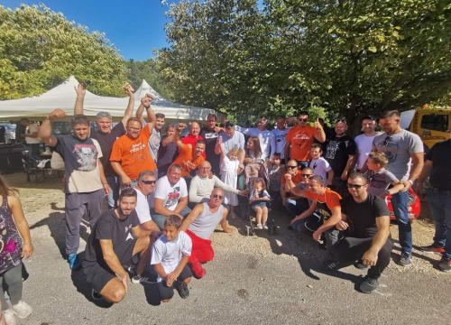 Udružili se ljubitelji fićeka, VW-a, Vespi i udruga Ši Meet: Na Badnjak u Šibeniku organiziraju humanitarnu akciju za Kiaru