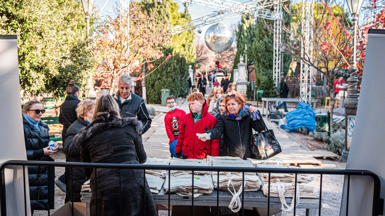 Tisuću besplatnih platnenih vrećica za Šibenčane: 'Cilj nam je izbaciti najlone iz uporabe i podići svijest o štetnosti plastike'