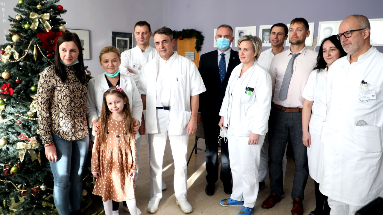 Nakon 16 operacija i pet mjeseci borbe s teškim ozljedama, mala Anđela konačno ide kući iz bolnice