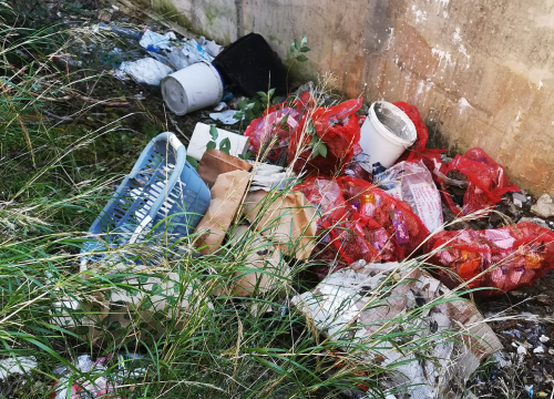 Fotografija 5 - Dvojica Šibenčana čistila smeće kod dječjeg vrtića na Vidicima, akcija se nastavlja sutra