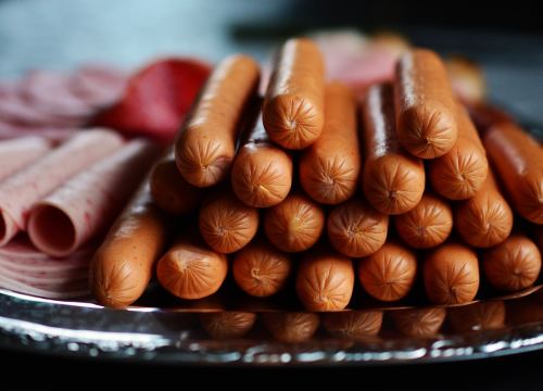 Zbog komadića metala s tržišta se povlače hrenovke!