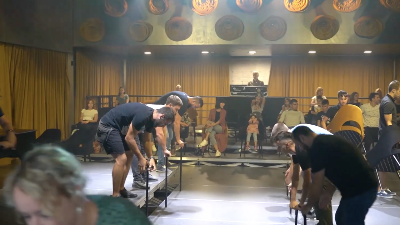 Pogledajte kako se Kuća umjetnosti Arsen u 60 sekundi transformira iz kina u koncertnu dvoranu!