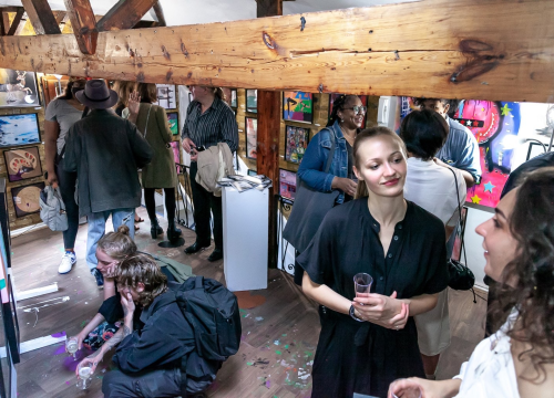 Fotografija 4 - Branka Grubić s izložbe u Londonu: 'Meni je Božić ove godine definitivno uranio'