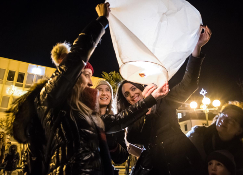 Na Badnjak lampioni s Poljane: Sav prihod od donacija ide maloj Kiari!