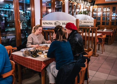 Fotografija 12 - Osladite se vrhunskim delicijama iz konobe Brošćica u Tisnom!
