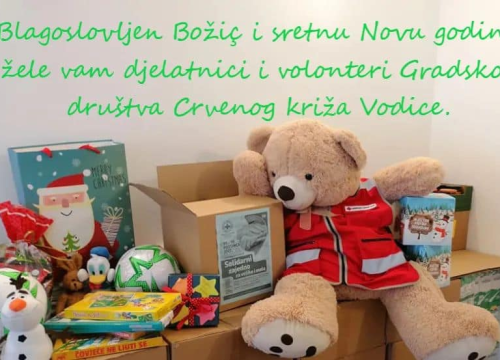 Fotografija 6 - Vodički Crveni križ podijelio hranu, igračke i slatkiše obiteljima u potrebi, nešto otišlo i za Lipik
