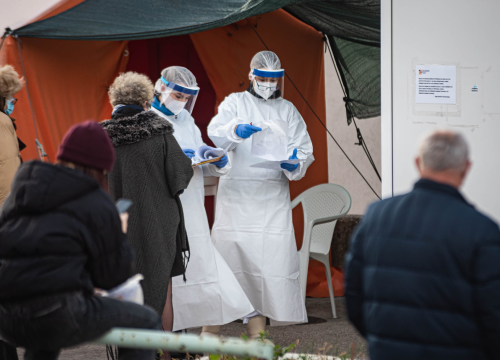 U županiji 275 novooboljelih osoba, u šibenskoj bolnici preminuo stariji muškarac