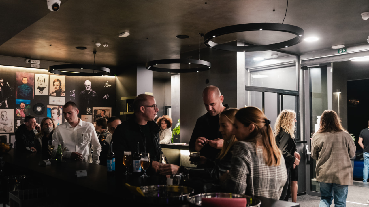 Novi tjedan u Arsenu: Odličan izbor filmova za odrasle i za djecu, a konačno je poznat i datum koncerta kultne gitarstice