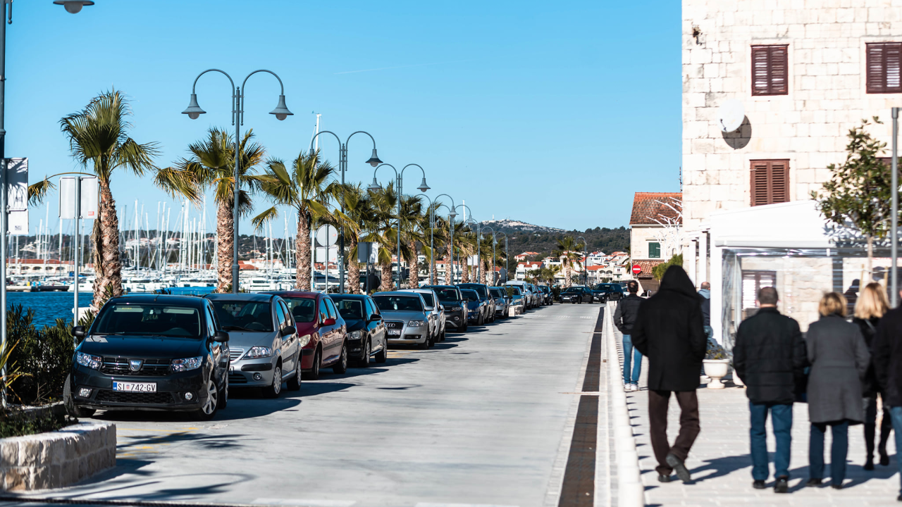 Novi Crobarometar: HDZ i dalje prvi izbor građana, jača nezadovoljstvo Vladom, Milanović omiljen političar