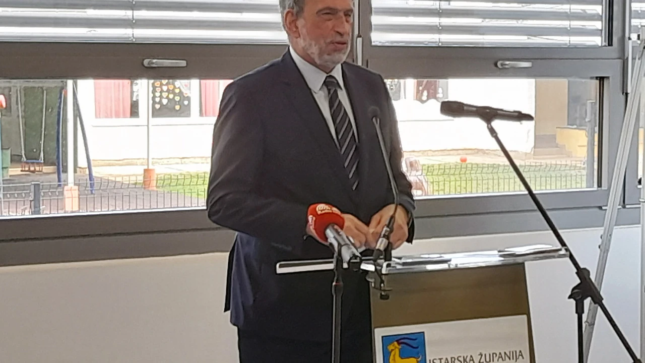 Fuchs: Početkom tjedna znat ćemo kada počinje masovno testiranje školske djece