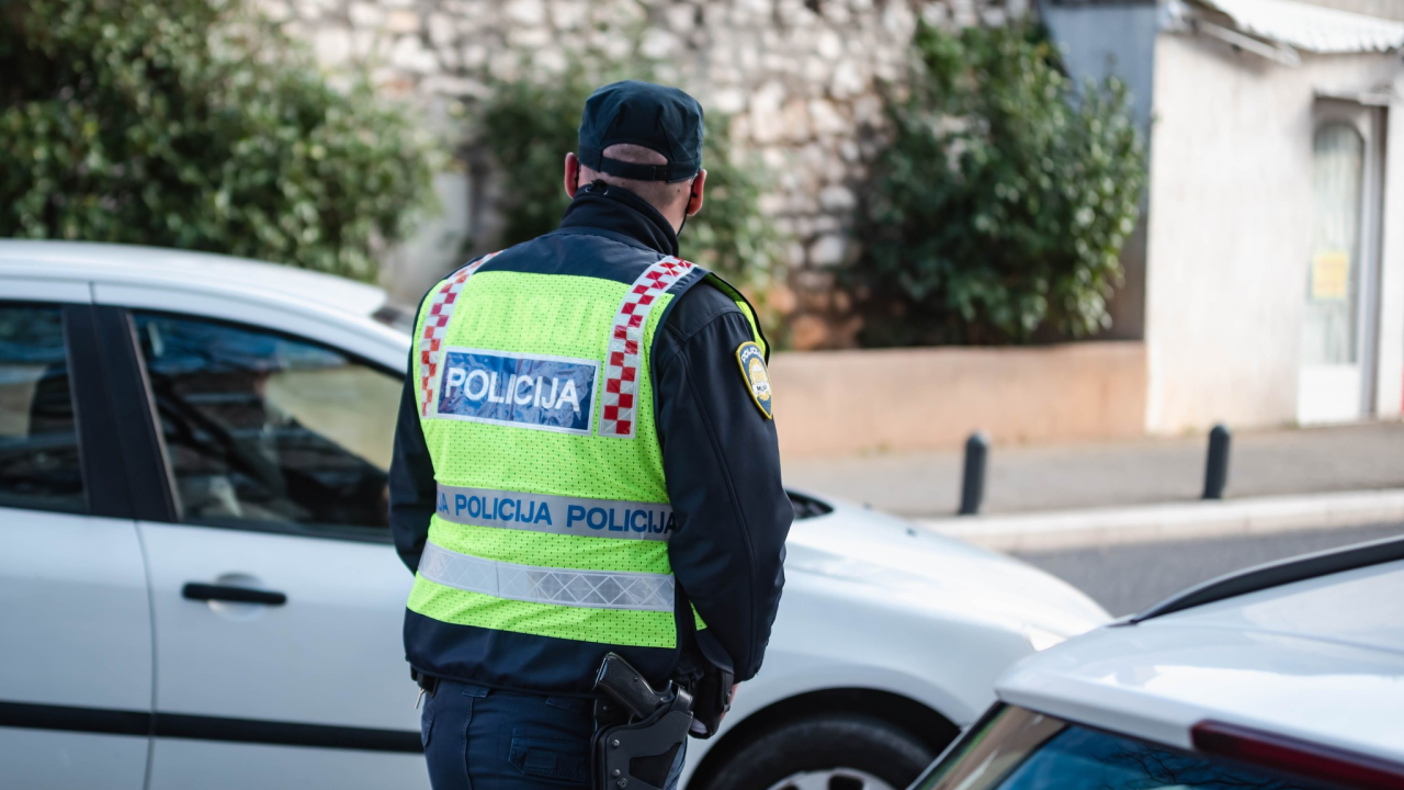 Vozač Audija u Šibeniku bio pozitivan na droge, ali odbio dati krv i urin: Policija ga šalje pred sud