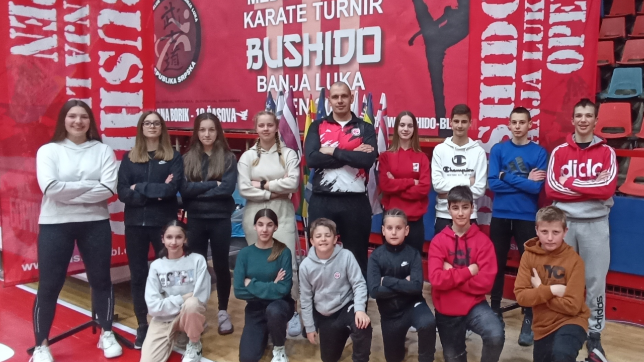 Još jedan zavidan rezultat: S 13 medalja karataši Šibenika 1066 vratili se iz Banja Luke