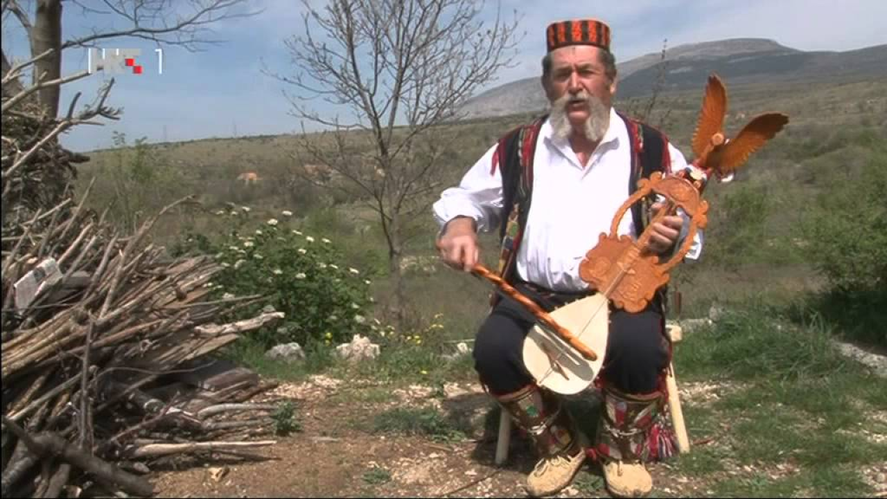 Narodni pjesnik Dane Jurić poziva na predstavljanje knjige 'Vini mi se na gudalo vilo'